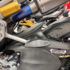 Ducati V2 Panigale > Carbon Fiber Racing Rear Fender Hugger